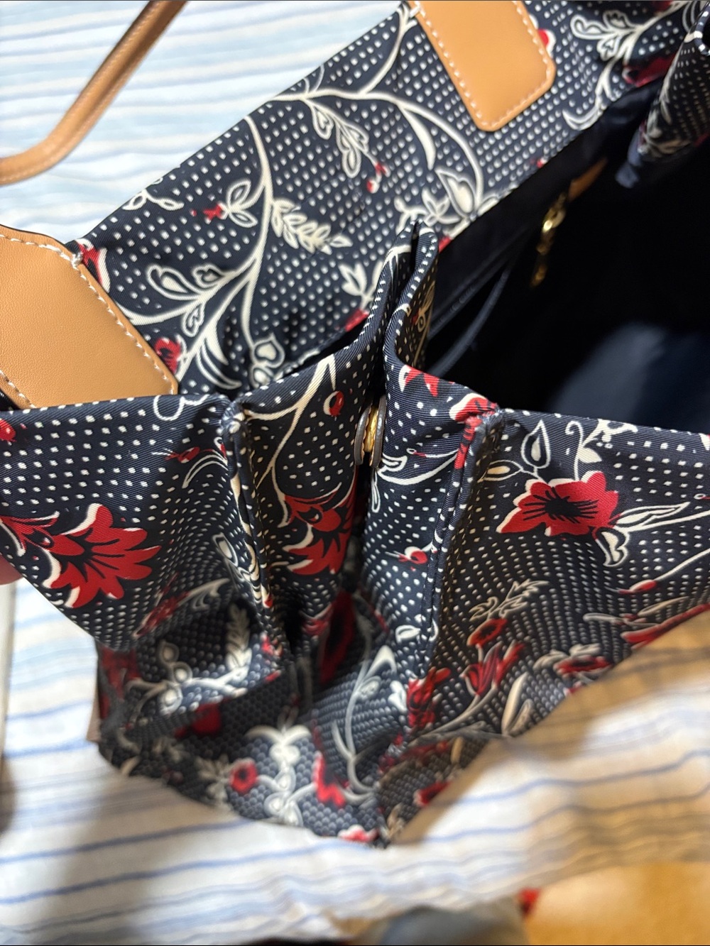 Tory Burch Ella Tote Bag and Red Floral nylon Print leather handles and trim - Picture 11 of 16